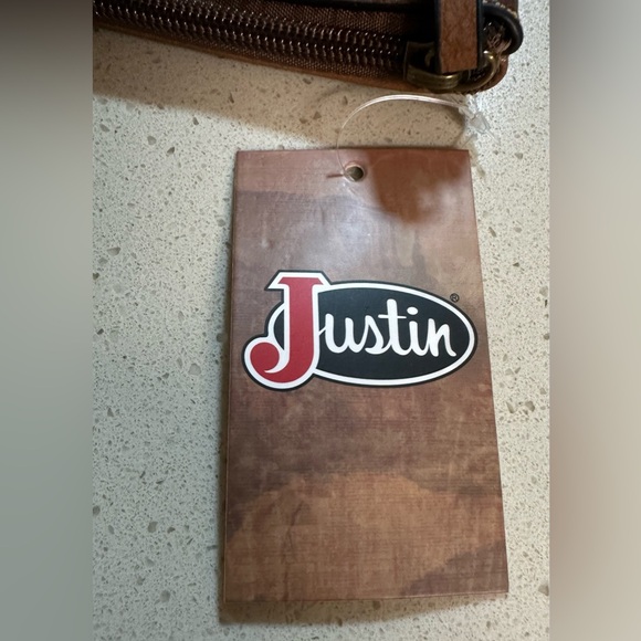 Justin Boots Cheetah Print Crossbody NWT - Picture 5 of 10